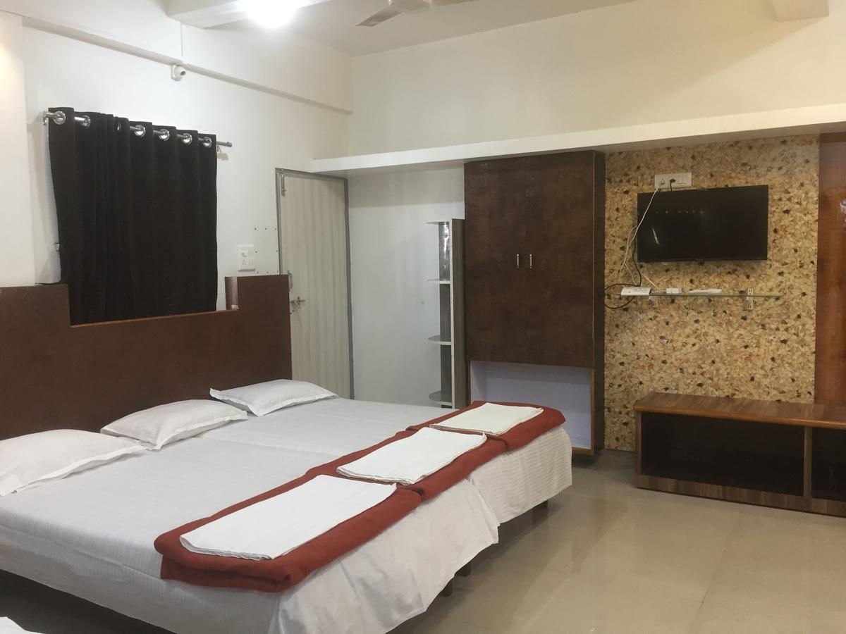 Joshi Yatri Niwas Ξενοδοχείο Kolhapur Εξωτερικό φωτογραφία
