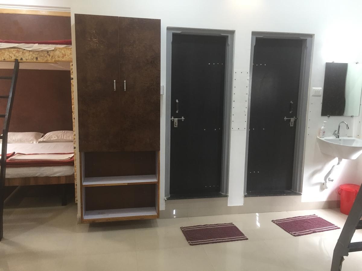 Joshi Yatri Niwas Ξενοδοχείο Kolhapur Εξωτερικό φωτογραφία